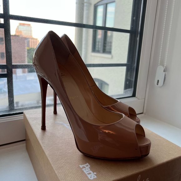 Christian Louboutin Nude Patent Peep-Toe Very Prive 120 Size 39.5 - Picture 7 of 7